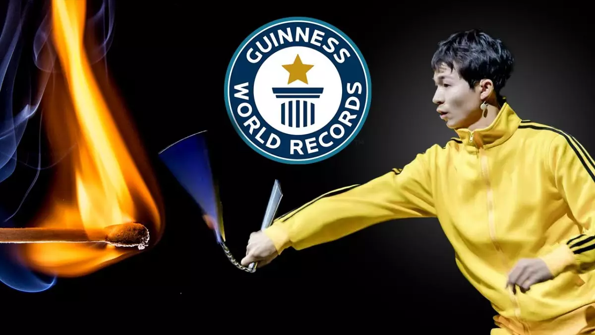 Incroyable record du monde Guinness : Xie Desheng allume 44 matches avec un nunchaku en une minute !