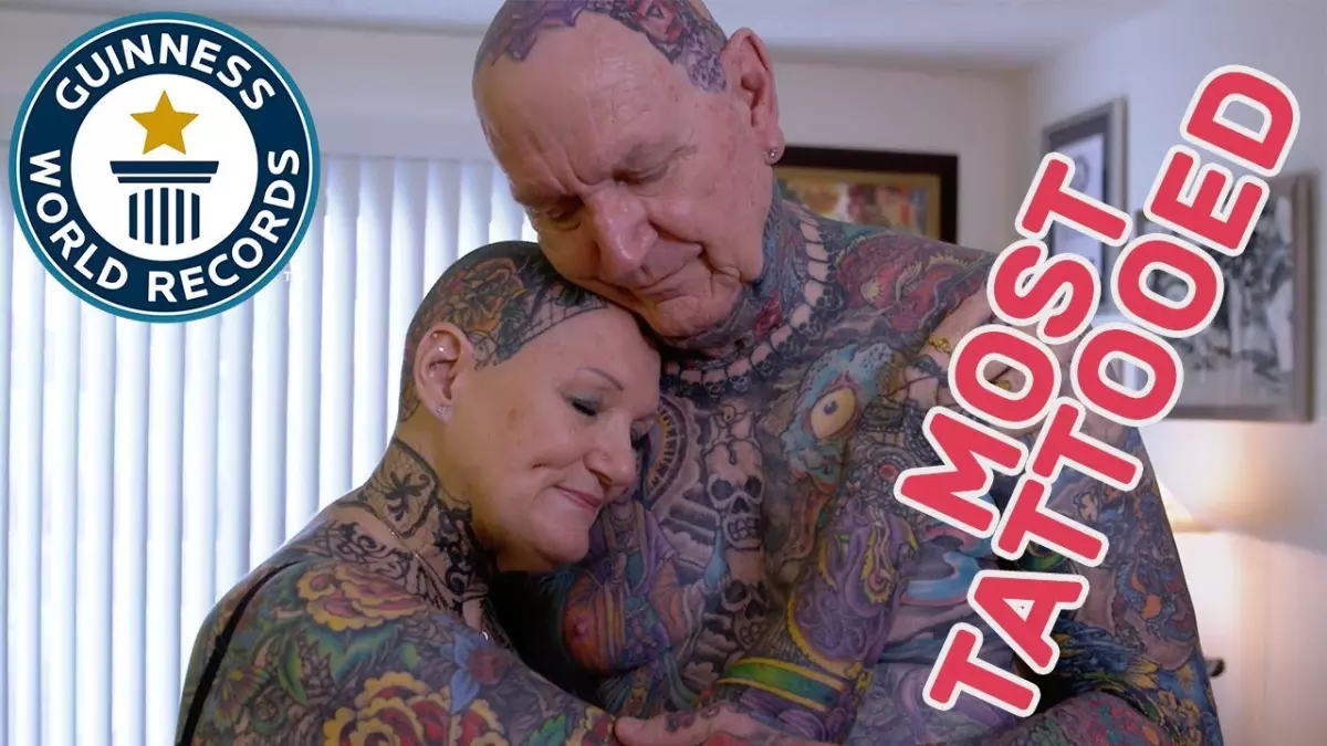 Le couple le plus tatoué au monde selon le Guinness World Record : une histoire inspirante et passionnante