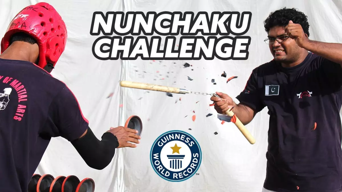 Le maître des nunchakus établit un record du monde incroyable !