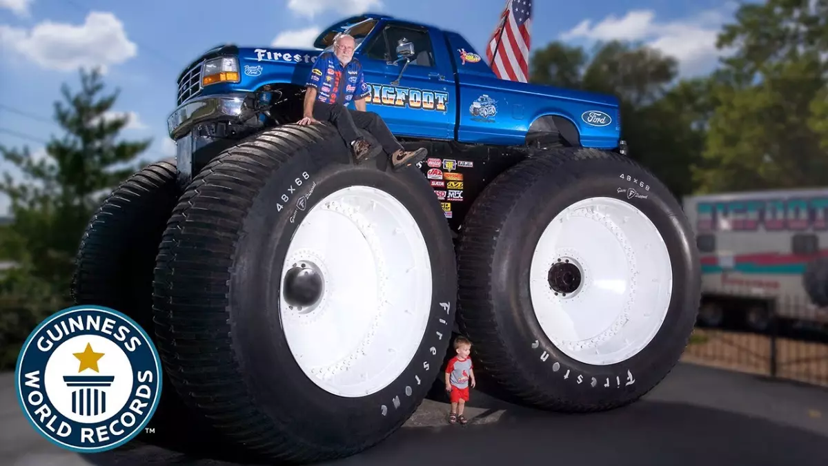 Le record du plus grand monster truck du monde - Découvrez cette machine impressionnante !