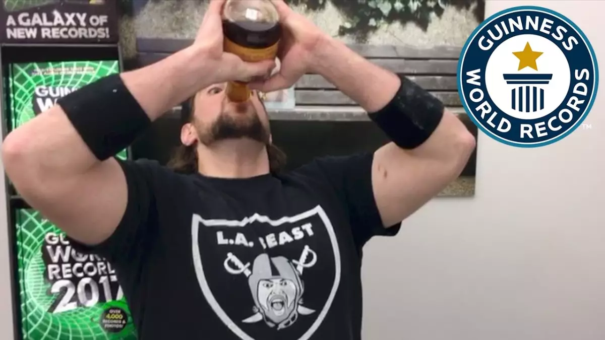 Record du monde Guinness - L.A. Beast bat le temps le plus rapide pour boire une bouteille de sirop d'érable